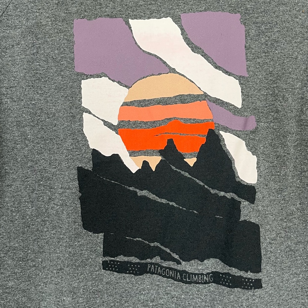 {Patagonia} Long Sleeve Paper Peaks Climbing Responsibili-Tee in Grey - Large - Picture 8 of 10